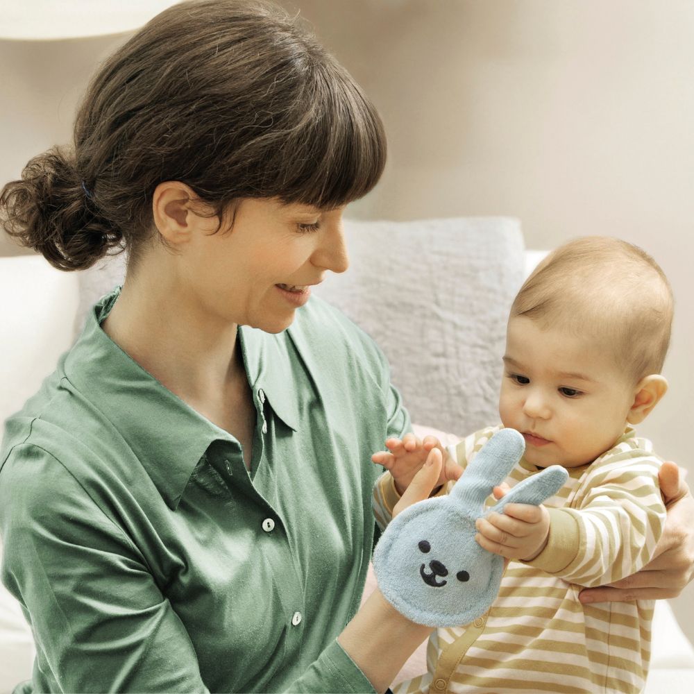 Luva de Cuidado Oral Infantil MAM Oral Care Rabbit 0+ Meses Azul
