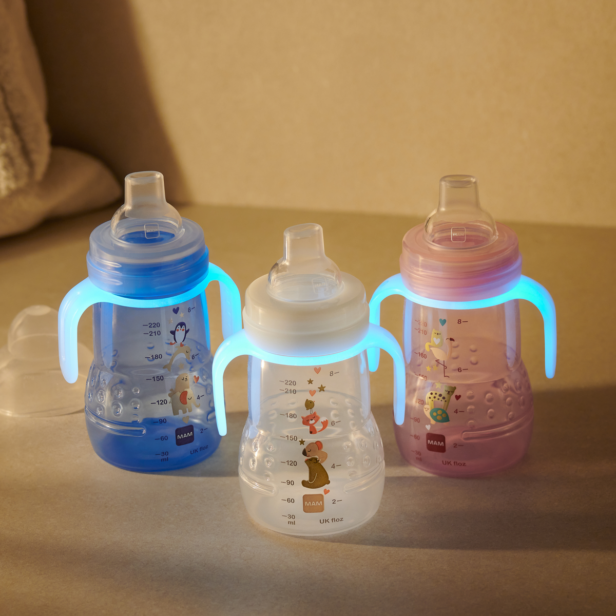 Copo de Transição MAM Trainer+ Night 220ml Brilha no Escuro 4+ Meses Neutro